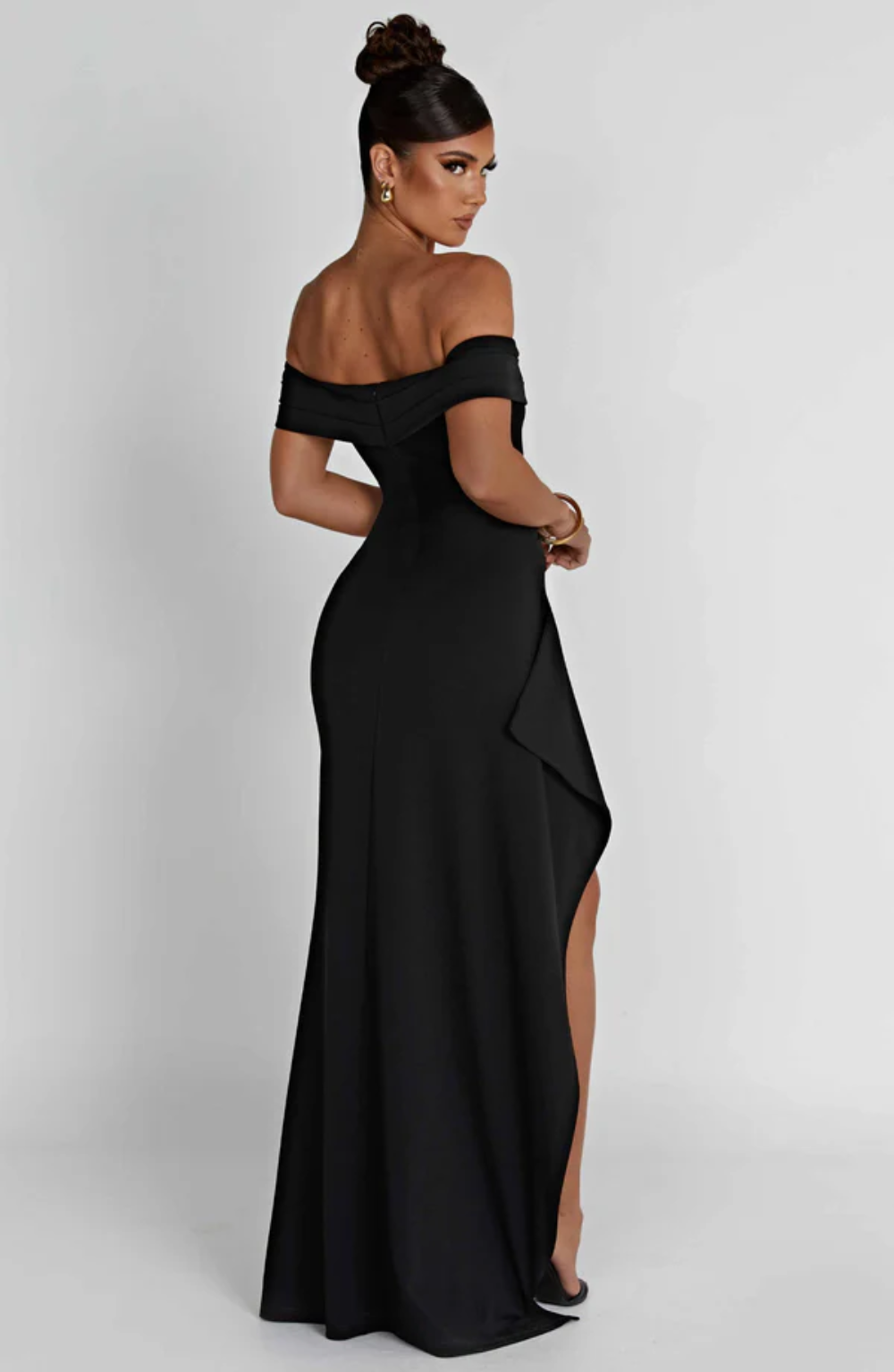 Valentisse | Off-shoulder silhouette