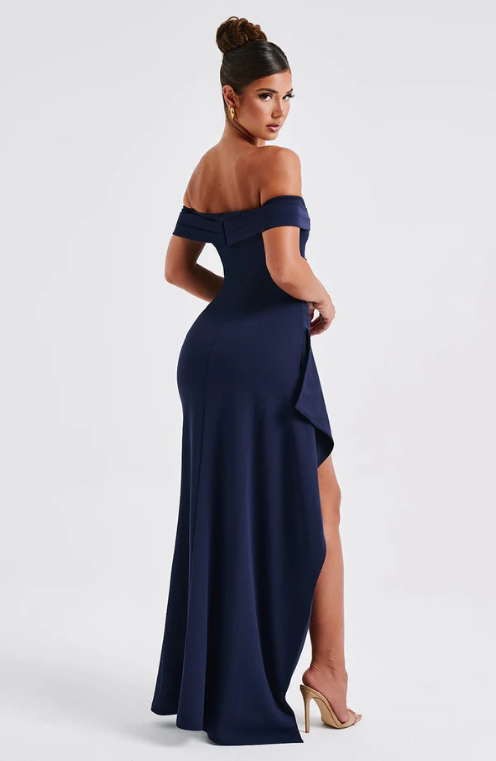 Valentisse | Off-shoulder silhouette
